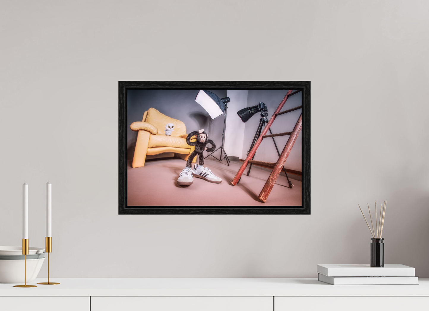 45 x 30 cm, Floater Frame Der Fotograf und die Eule -