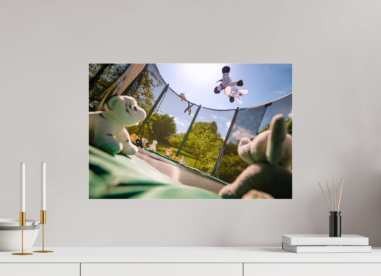 60 x 40 cm, Photo Print Under Acrylic Glass Wandbild Esel Kuscheltiere auf dem Trampolin Deko Kinderzimmer